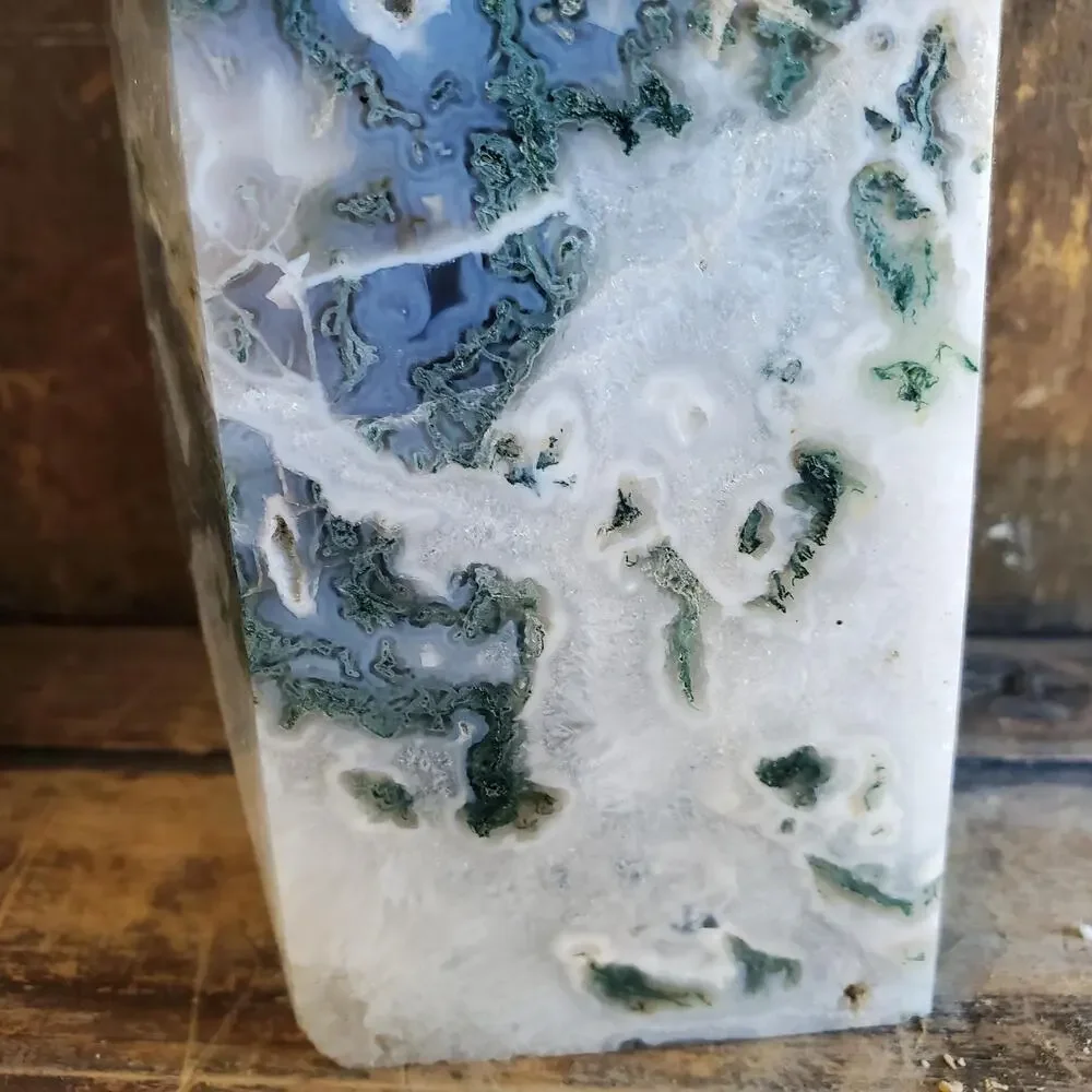 N/A druzy moss